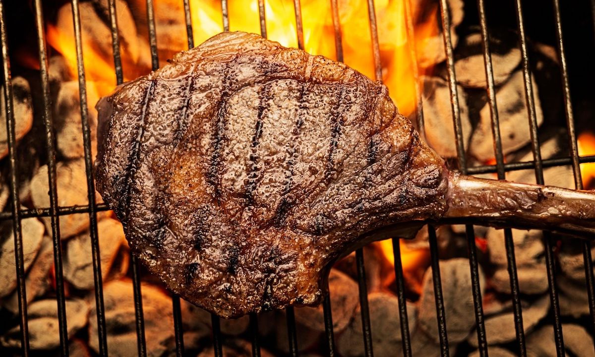 Our Irish Angus Cote de Boeuf makes for a rich, flavourful grilling experience